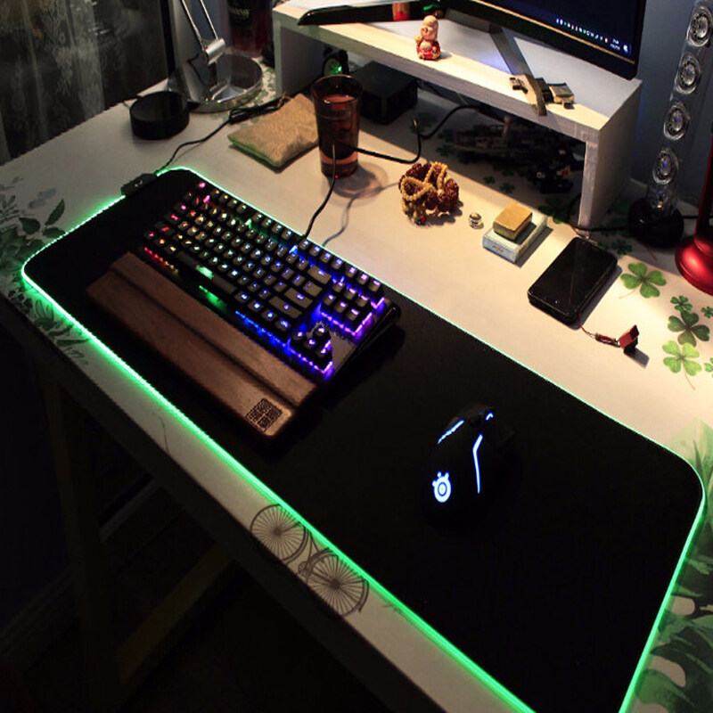 RGB rubber keyboard shining gaming table mouse pad Custom logo 14 colors LED RGB mouse pad  